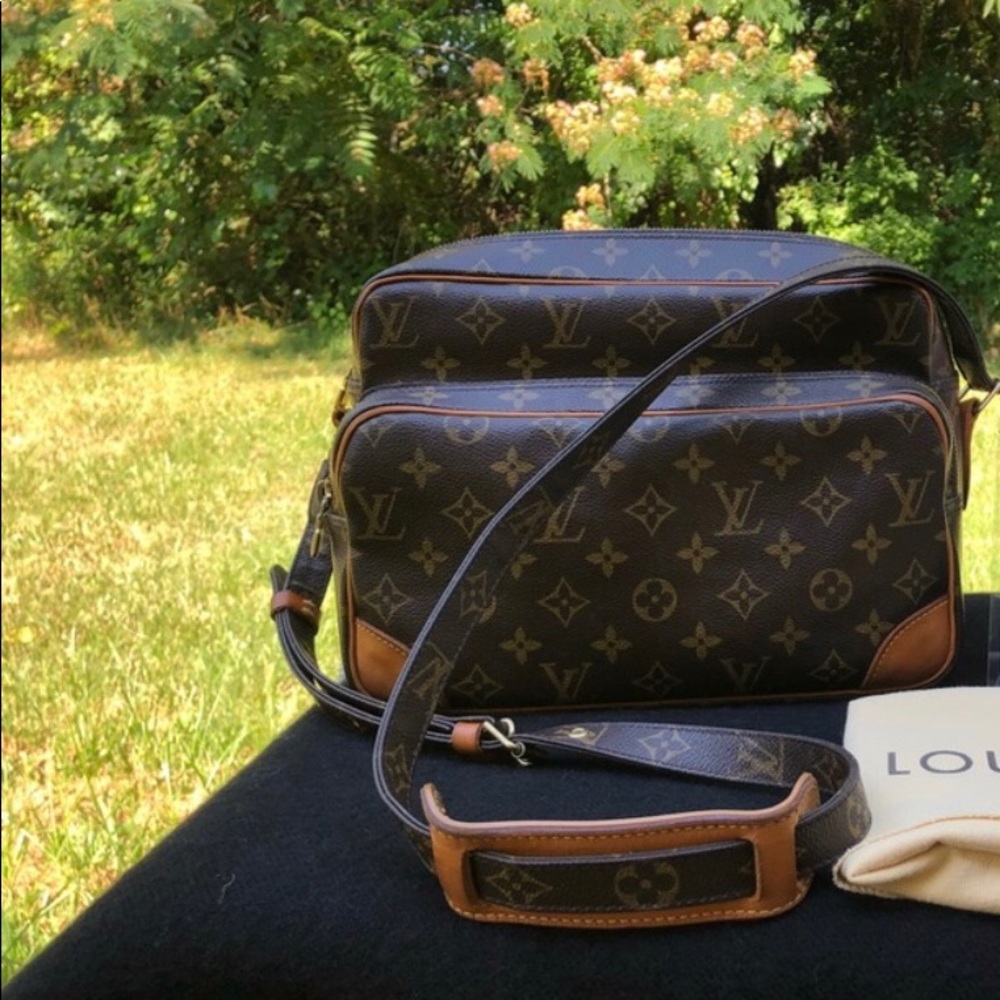 AUTHENTIC MONOGRAM LOUIS VUITTON NILE GM BAG